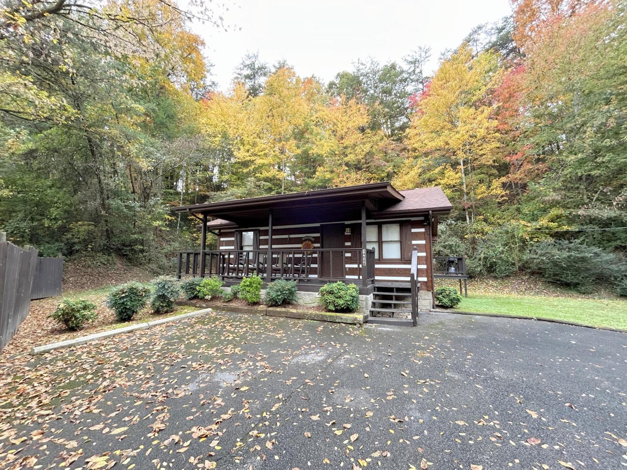 Вилла Tucked Away Cabin Пиджен-Фордж Экстерьер фото